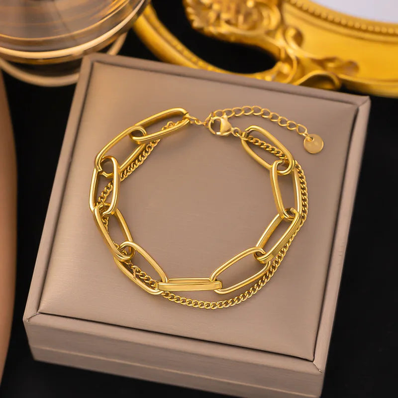 18K Gold-Plated Stainless Steel Heart-Shaped Bracelet with Acrylic Diamonds